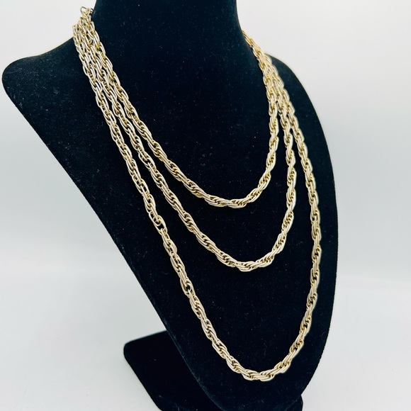 Vintage faded gold MONET chain necklace nearly silver - Picture 1 of 11